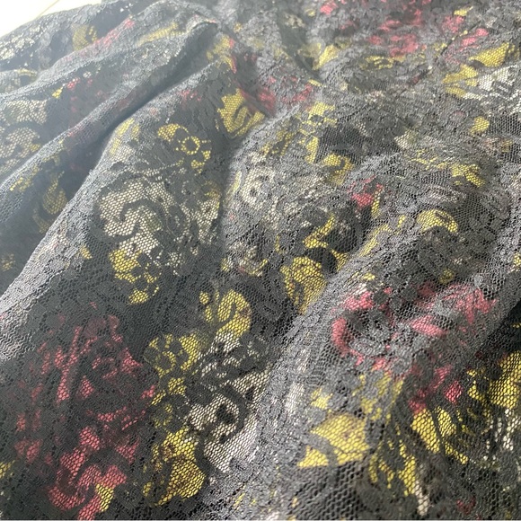 Free People Women's Mini Halter Dress Black Floral Lace Size 2 Lining Party. - Picture 13 of 14